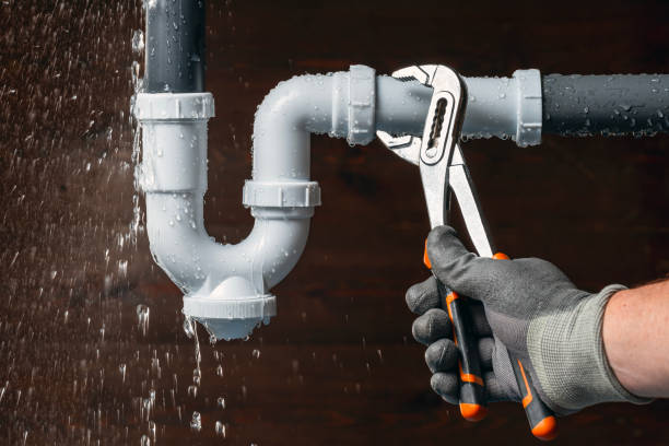 Professional Leak Detection technician working in Brooklyn, CT